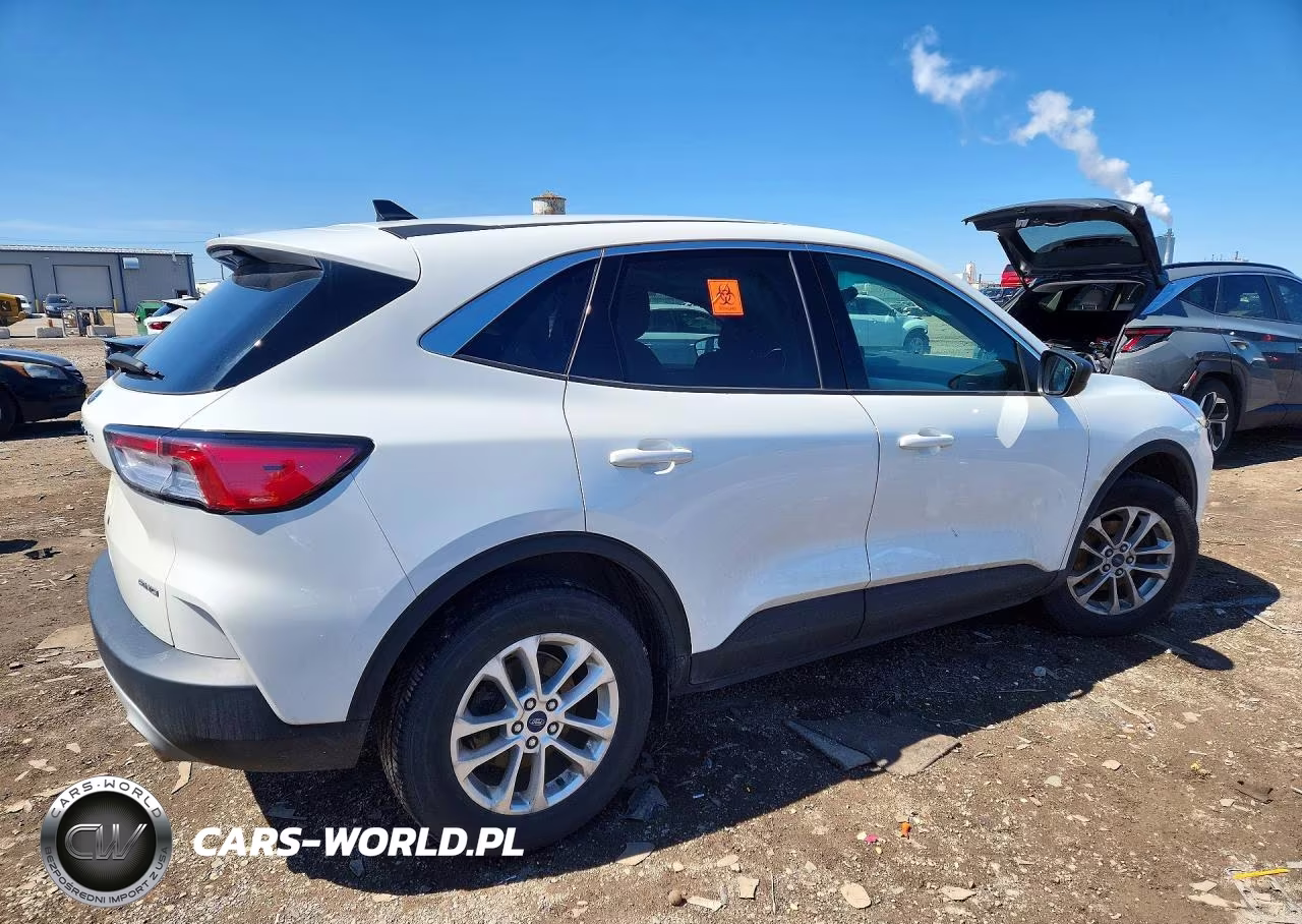 2022 Ford Escape Se VIN:1FMCU9G67NUB87040 - 3
