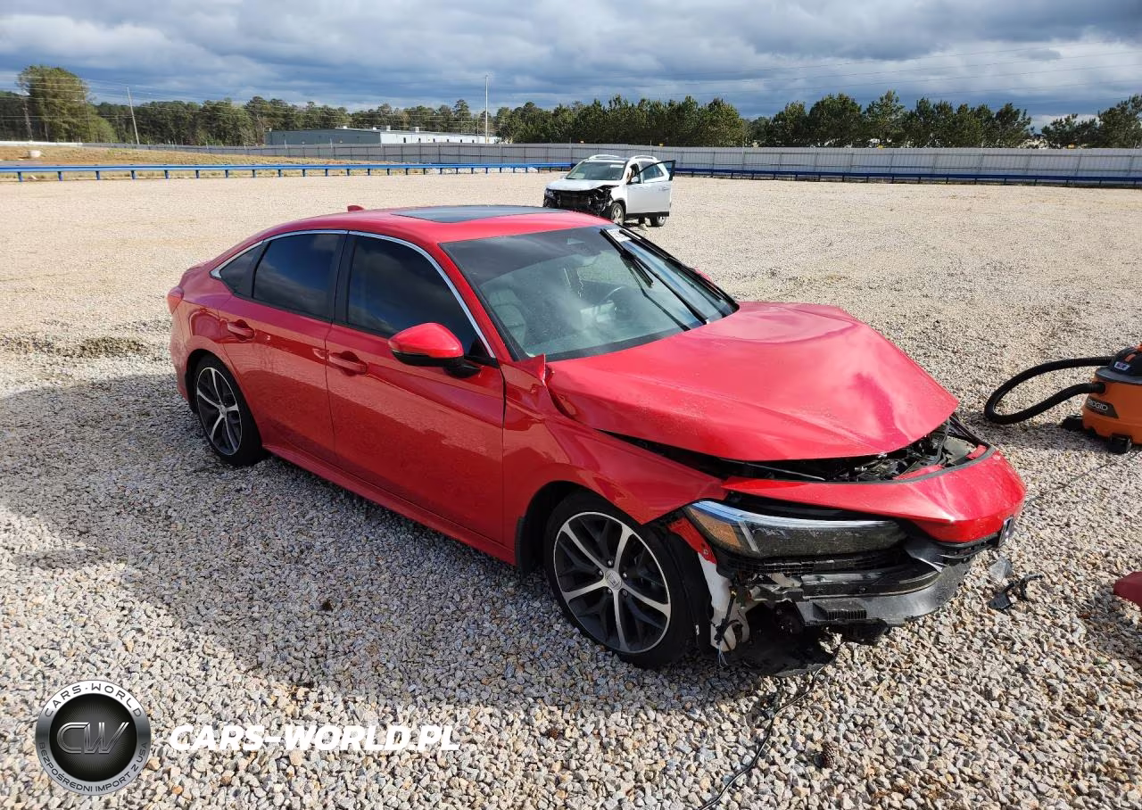2024 Honda Civic Touring VIN:2HGFE1F90RH330934 - 4