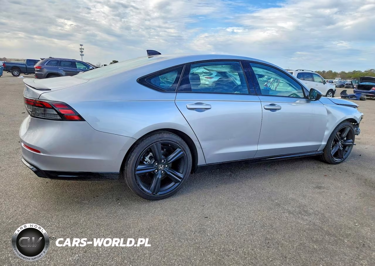 2025 Honda Accord Hybrid Sport-L VIN:1HGCY2F76SA009676 - 3