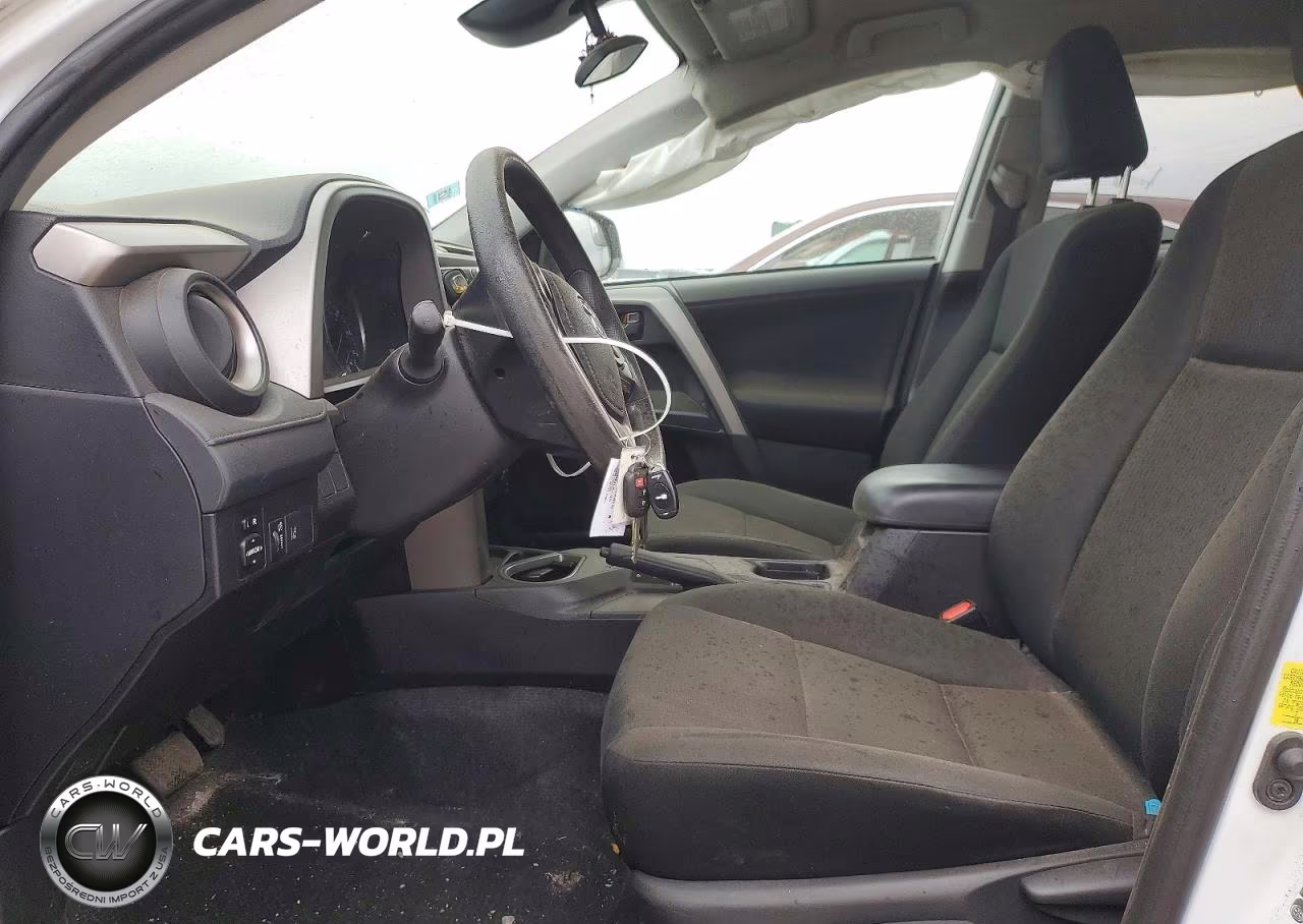 2018 Toyota Rav4 Le VIN:2T3ZFREV1JW517805 - 7