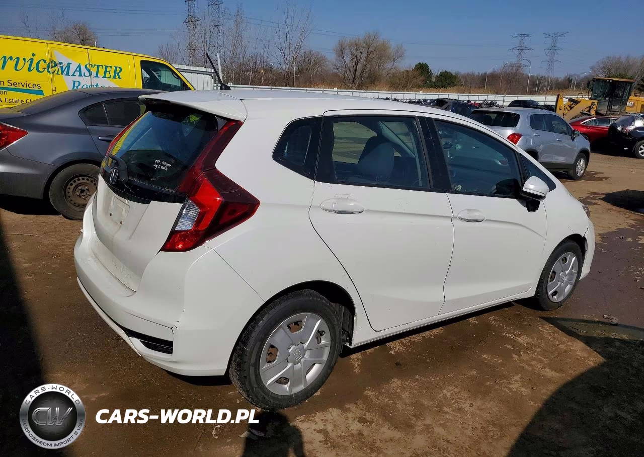 2019 Honda Fit Lx VIN:3HGGK5H45KM734664 - 3