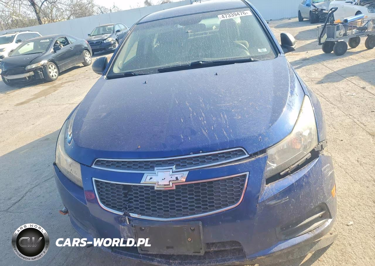 2012 Chevrolet Cruze Ls VIN:1G1PD5SH9C7399885 - 5