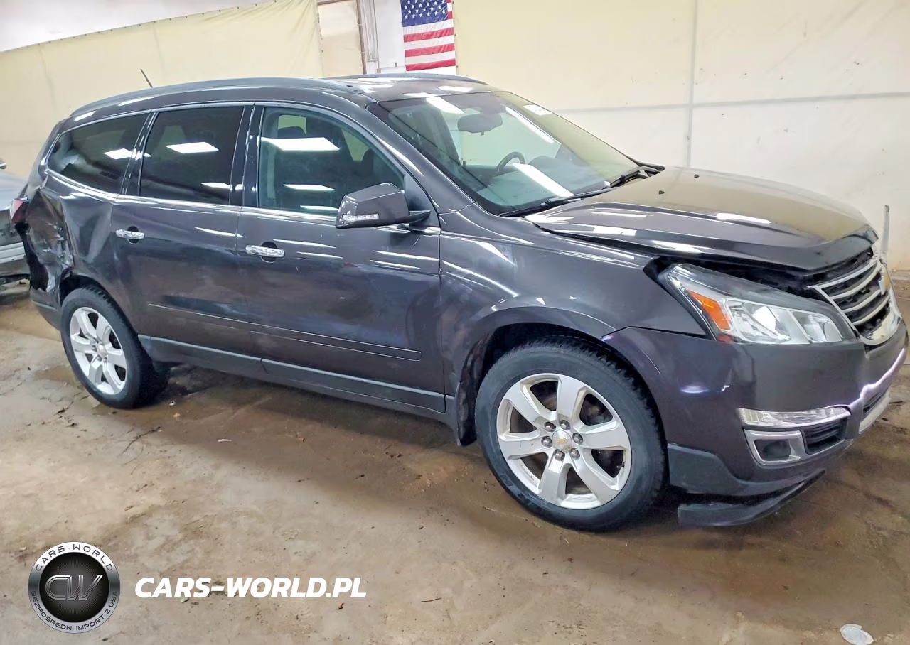 2017 Chevrolet Traverse Lt VIN:1GNKVGKD1HJ329886 - 4