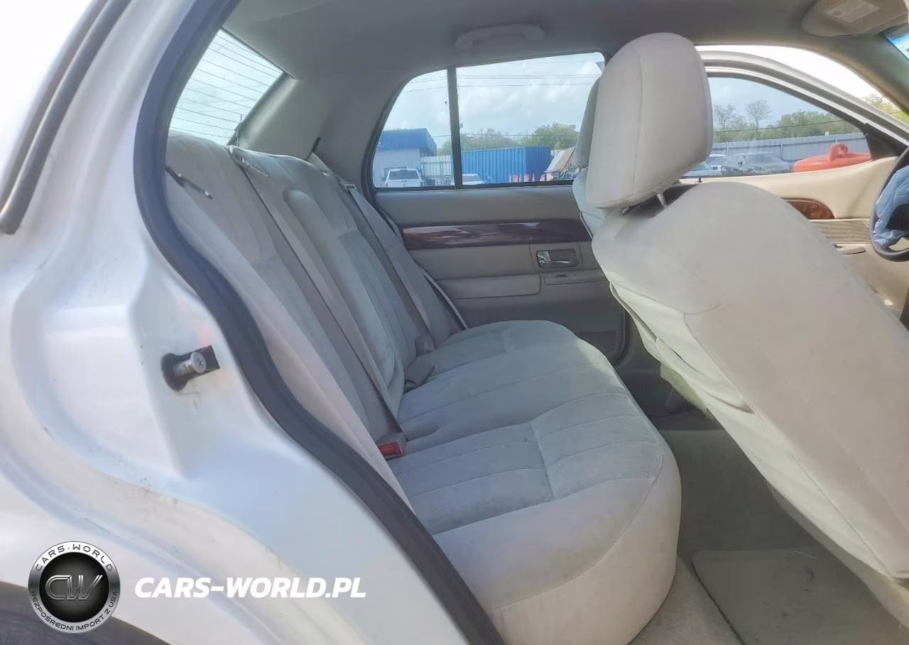 2007 Mercury Grand Marquis Gs VIN:2MEFM74V07X631788 - 10