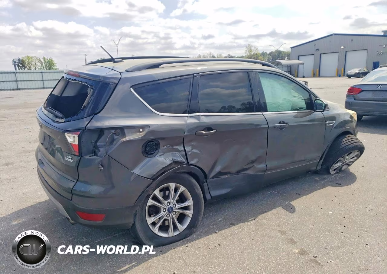 2018 Ford Escape Se VIN:1FMCU0GD6JUB70315 - 3