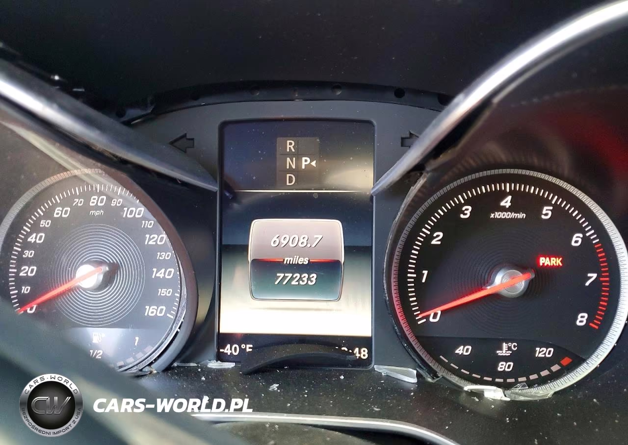 2017 Mercedes Benz C 300 4Matic VIN:55SWF4KB4HU181744 - 9