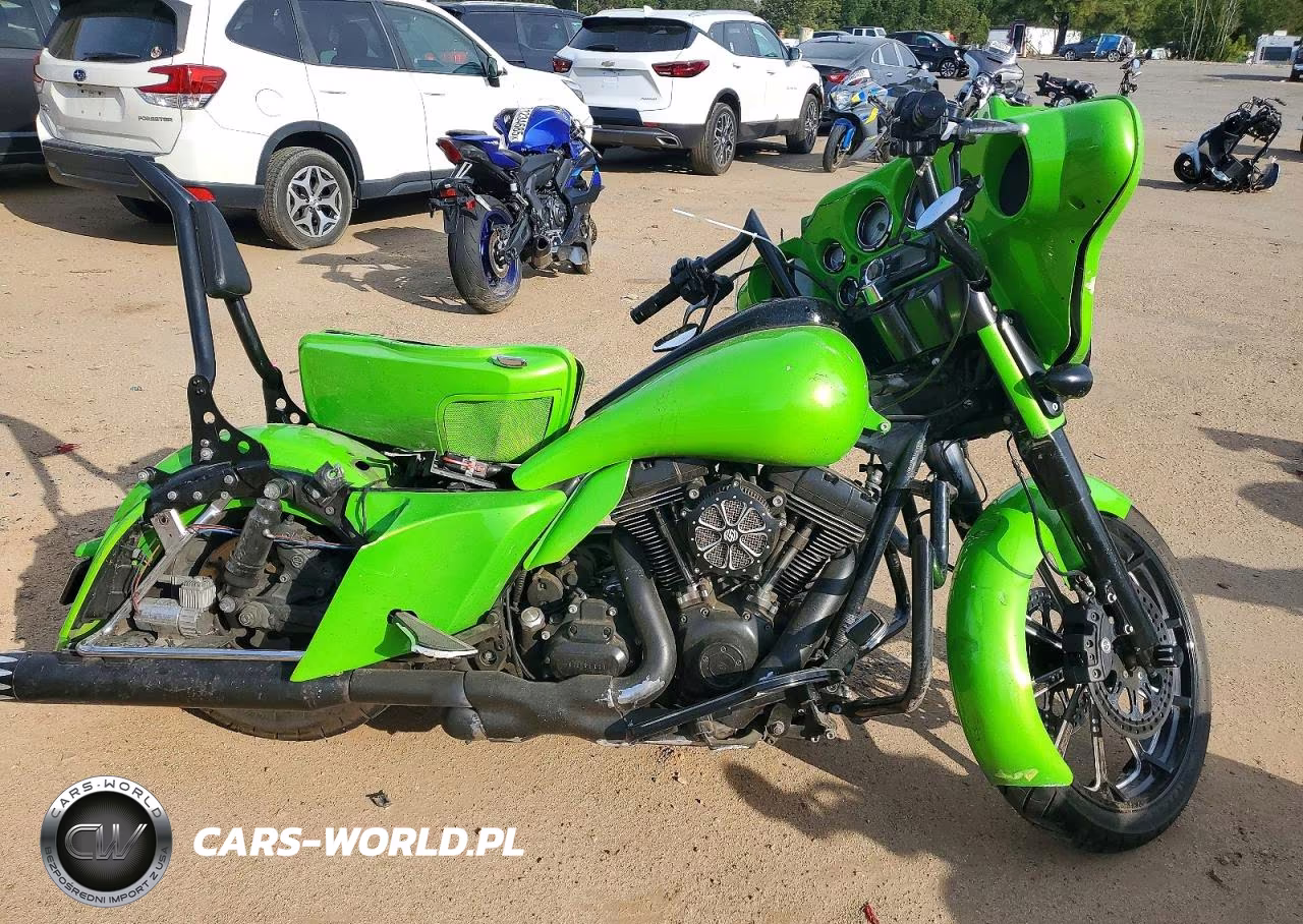 2011 Harley-Davidson Flhx