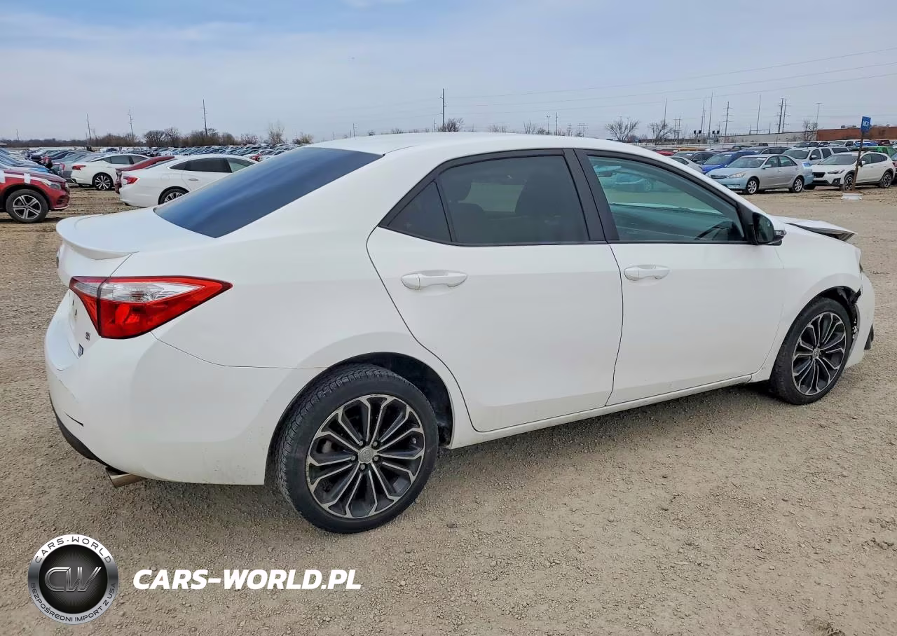 2014 Toyota Corolla S Plus VIN:5YFBURHE4EP055520 - 3