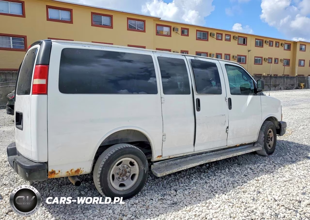 2011 Chevrolet Express G2500 Ls VIN:1GAWGPFG5B1132549 - 3