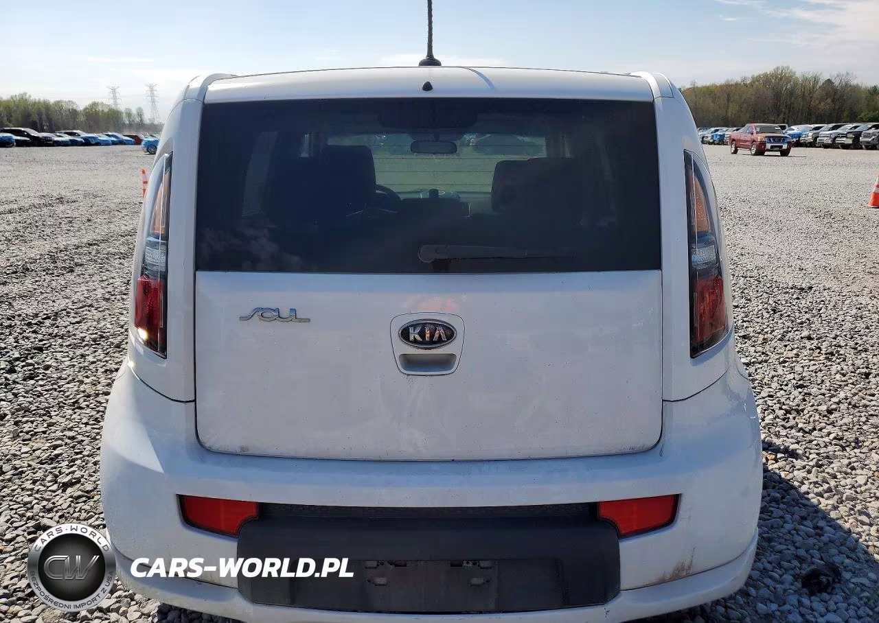 2011 Kia Soul + VIN:KNDJT2A27B7301723 - 6