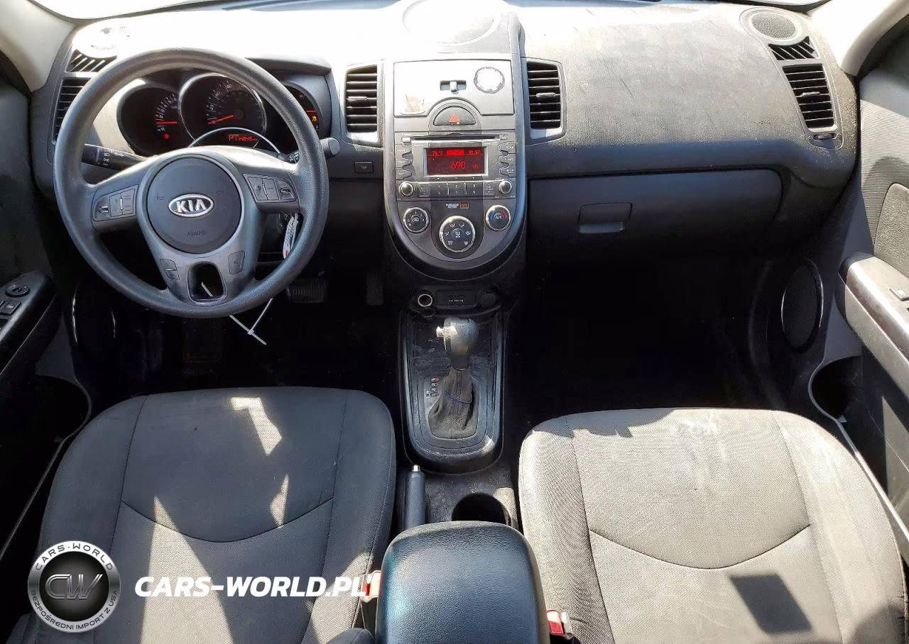 2011 Kia Soul + VIN:KNDJT2A27B7301723 - 8