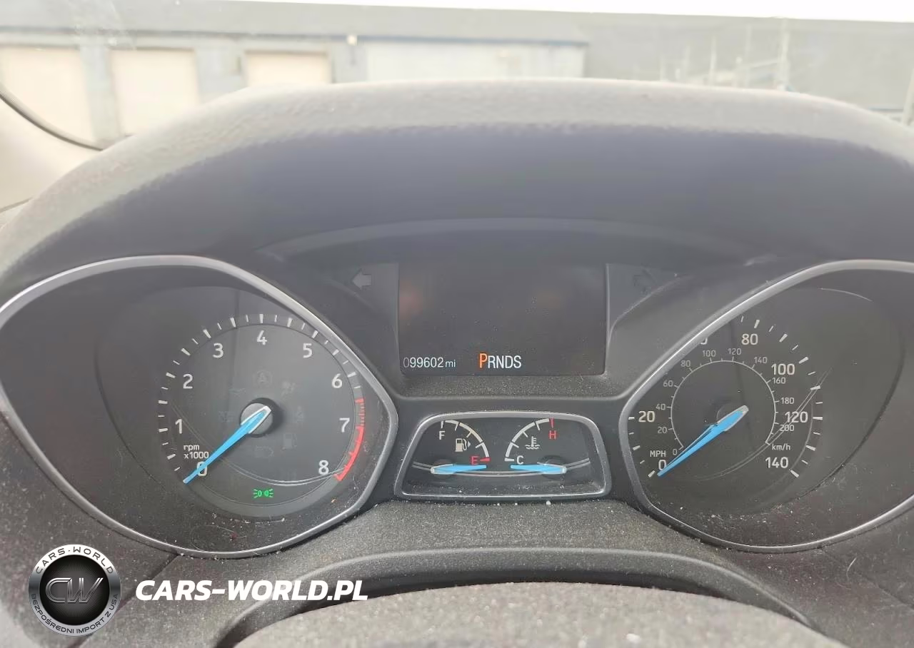2018 Ford Focus Titanium VIN:1FADP3J2XJL252052 - 9