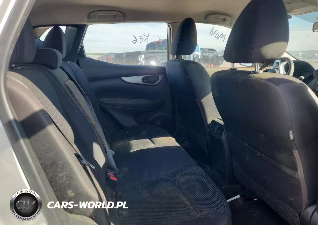 2017 Nissan Rogue Sport S VIN:JN1BJ1CR8HW127385 - 11