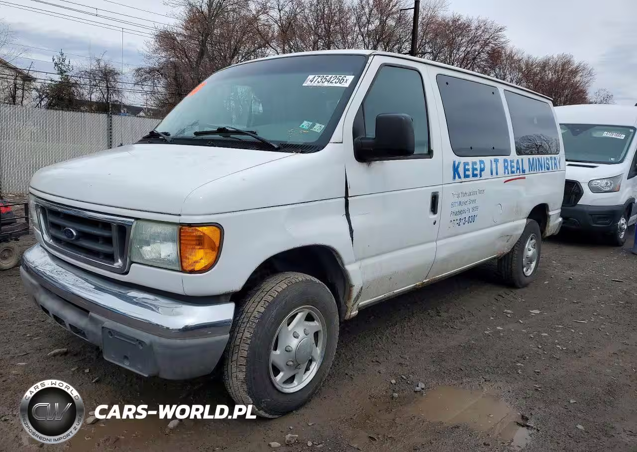 2004 Ford Econoline E350 Super Duty Wagon