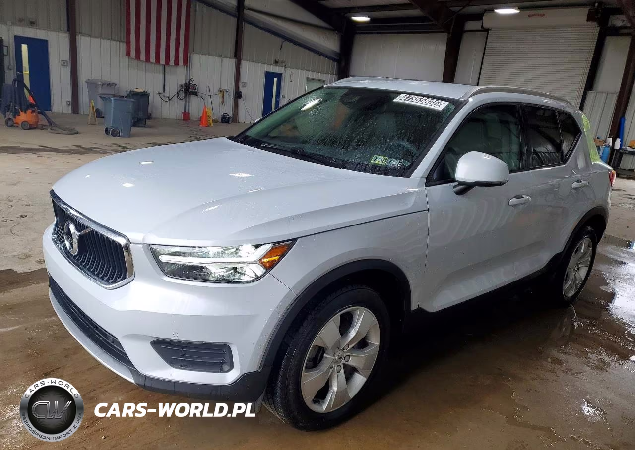 2020 Volvo Xc40 T5 Momentum