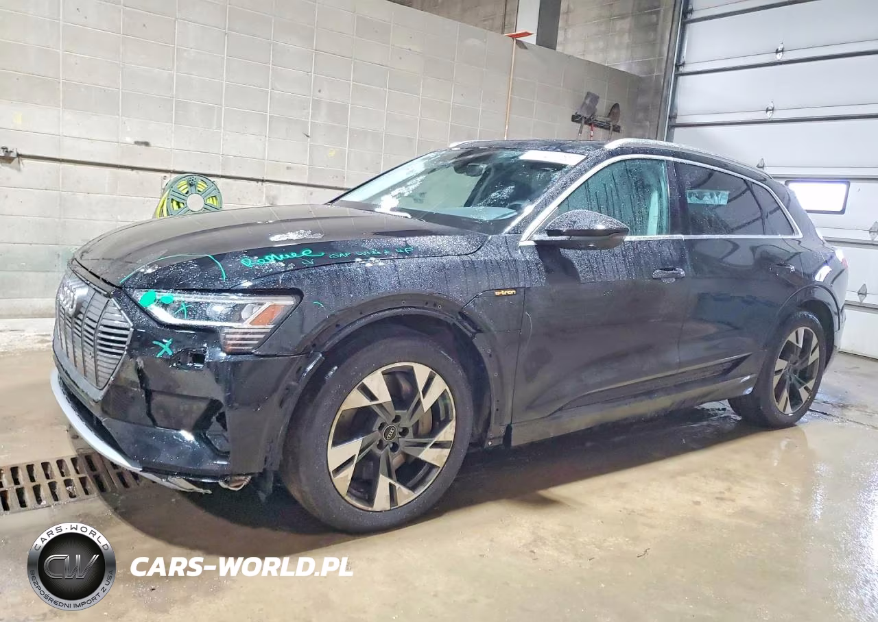 2023 Audi E-Tron Premium Plus