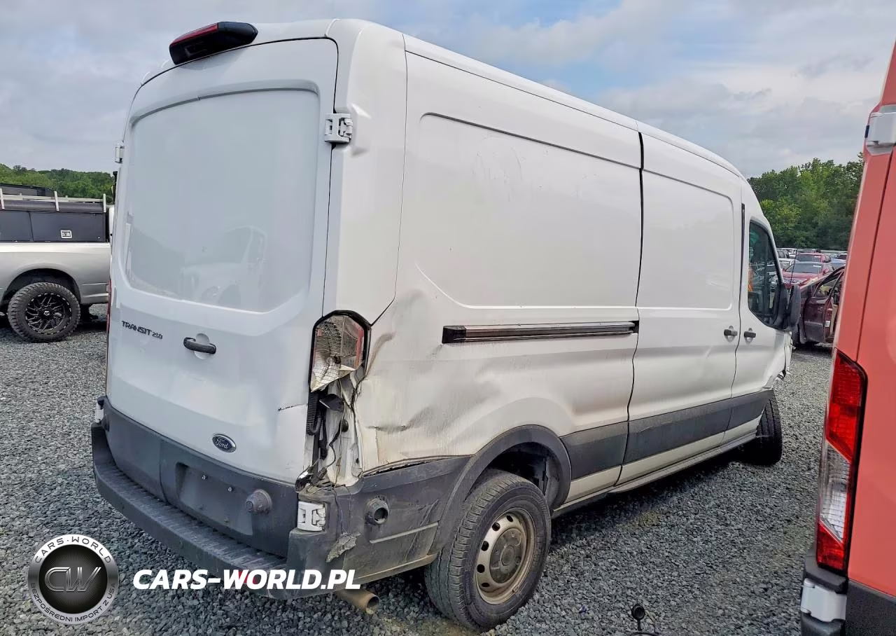 2024 Ford Transit 250 Delivery Van VIN:1FTBR1C86RKB07903 - 3