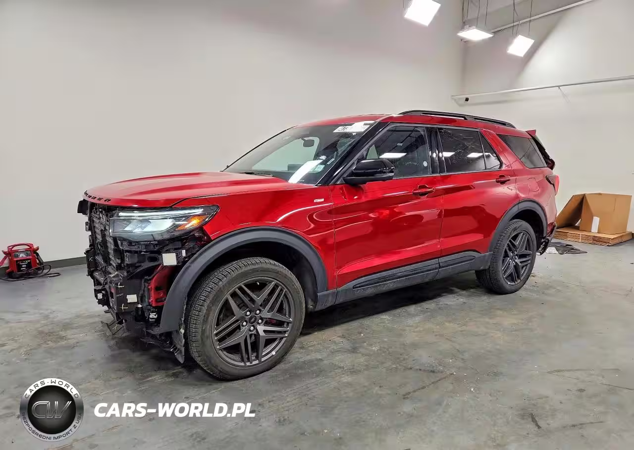 2025 Ford Explorer St-Line