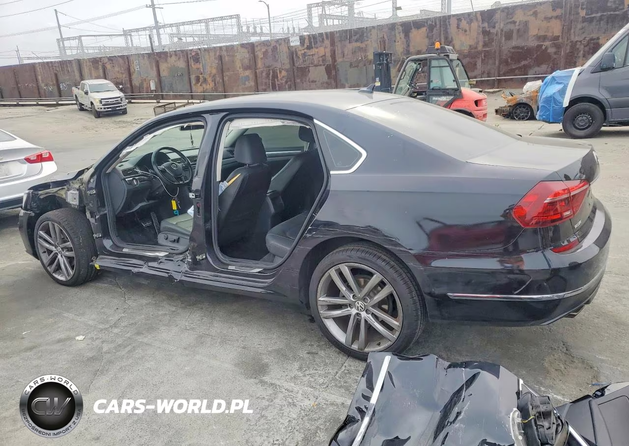 2017 Volkswagen Passat R-Line VIN:1VWDT7A32HC056121 - 2
