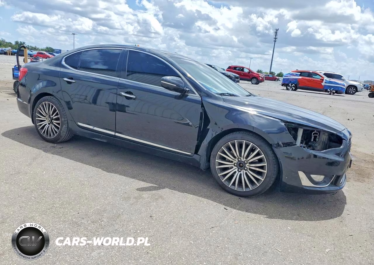2015 Kia Cadenza Premium VIN:KNALN4D72F5168714 - 4