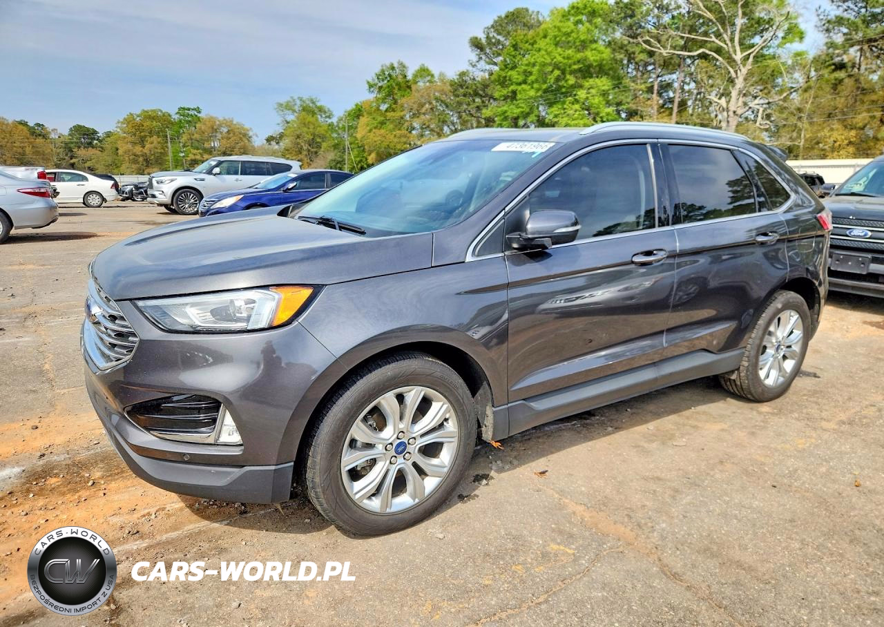 2020 Ford Edge Titanium