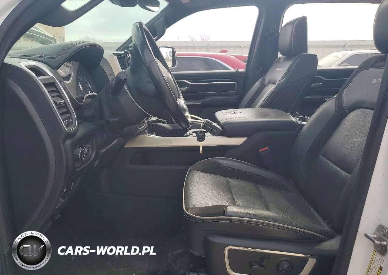 2019 Ram 1500 Laramie VIN:1C6SRFJT8KN774861 - 7