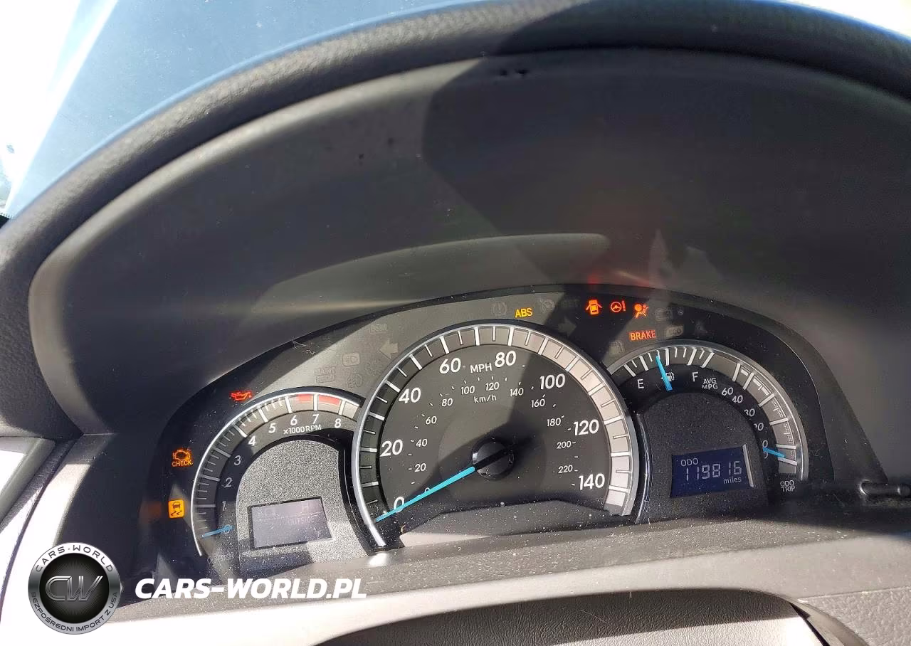 2014 Toyota Camry Se VIN:4T1BF1FK8EU336884 - 9