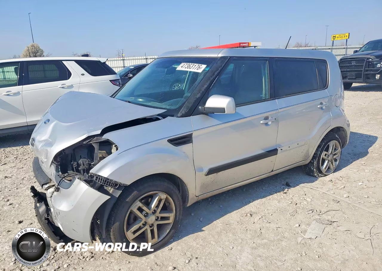 2011 Kia Soul +