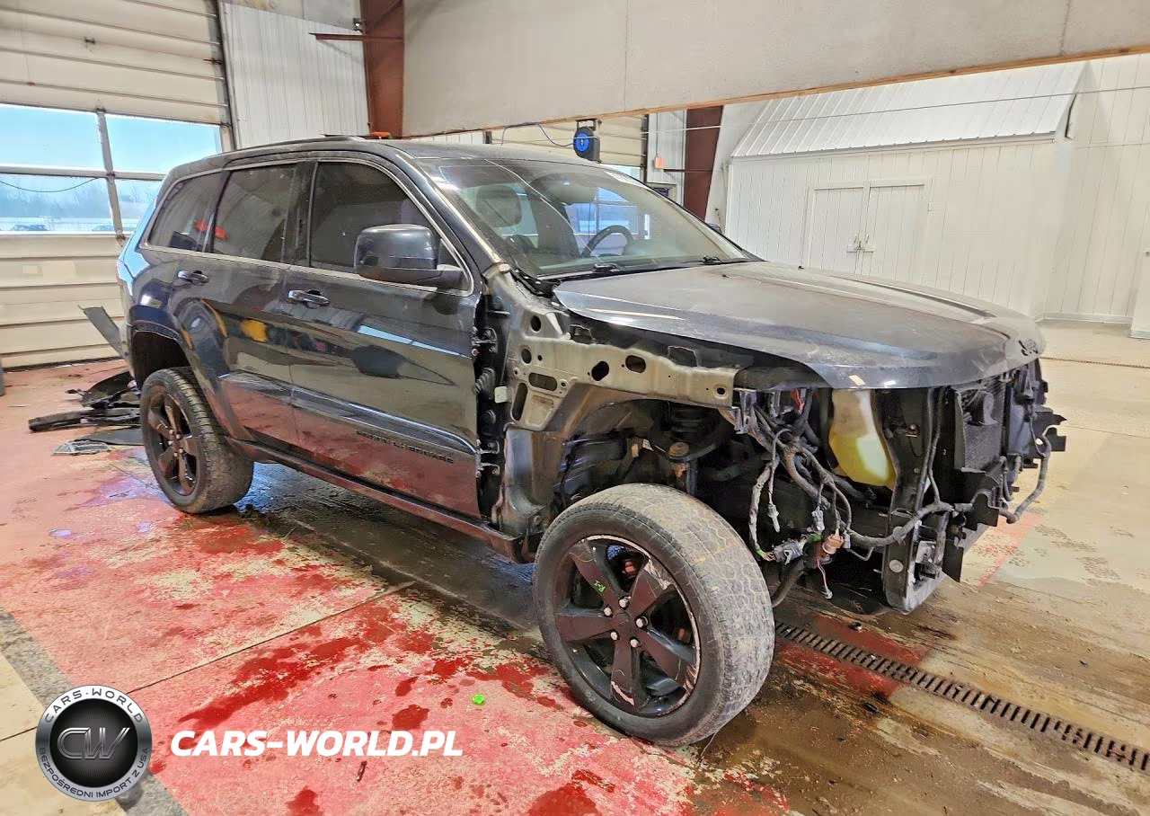 2014 Jeep Grand Cherokee Laredo VIN:1C4RJFAG4EC487695 - 4
