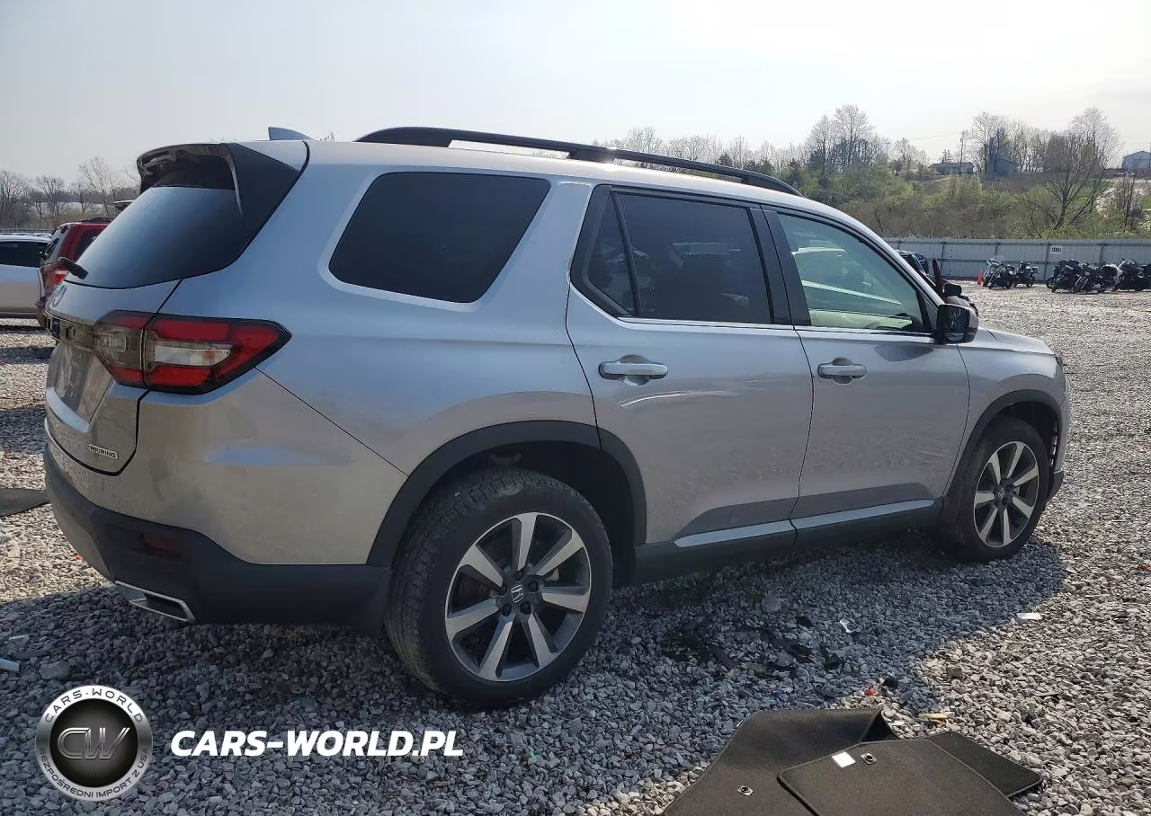 2025 Honda Pilot Touring VIN:5FNYG1H77SB113986 - 3