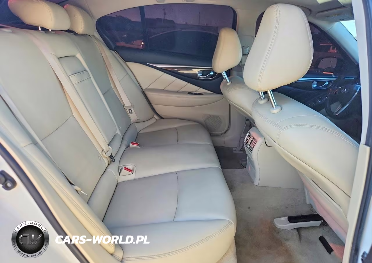 2018 Infiniti Q50 3.0T Luxe VIN:JN1EV7AP2JM356927 - 10