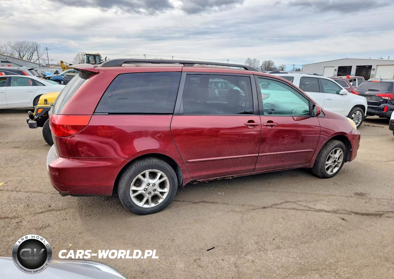 2004 Toyota Sienna Xle 7 Passenger VIN:5TDBA22CX4S018758 - 3