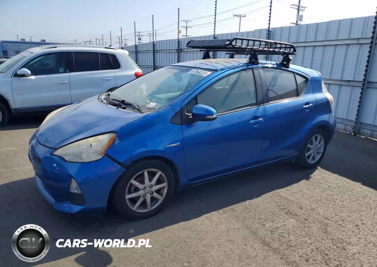 2013 Toyota Prius C Three