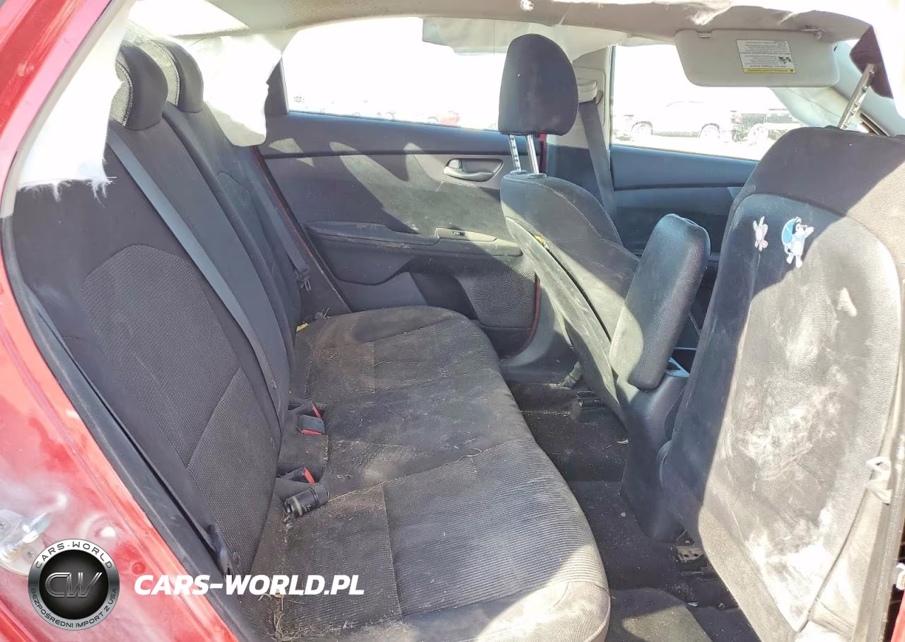 2019 Kia Forte Lxs VIN:3KPF24AD2KE018605 - 10