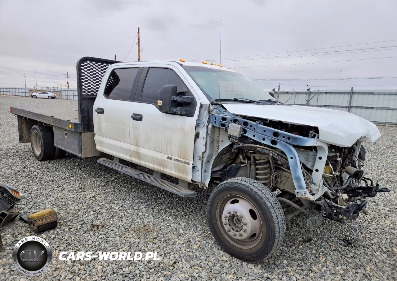 2018 Ford F450 Super Duty Flatbed Truck VIN:1FD0W4HTXJED05591 - 4