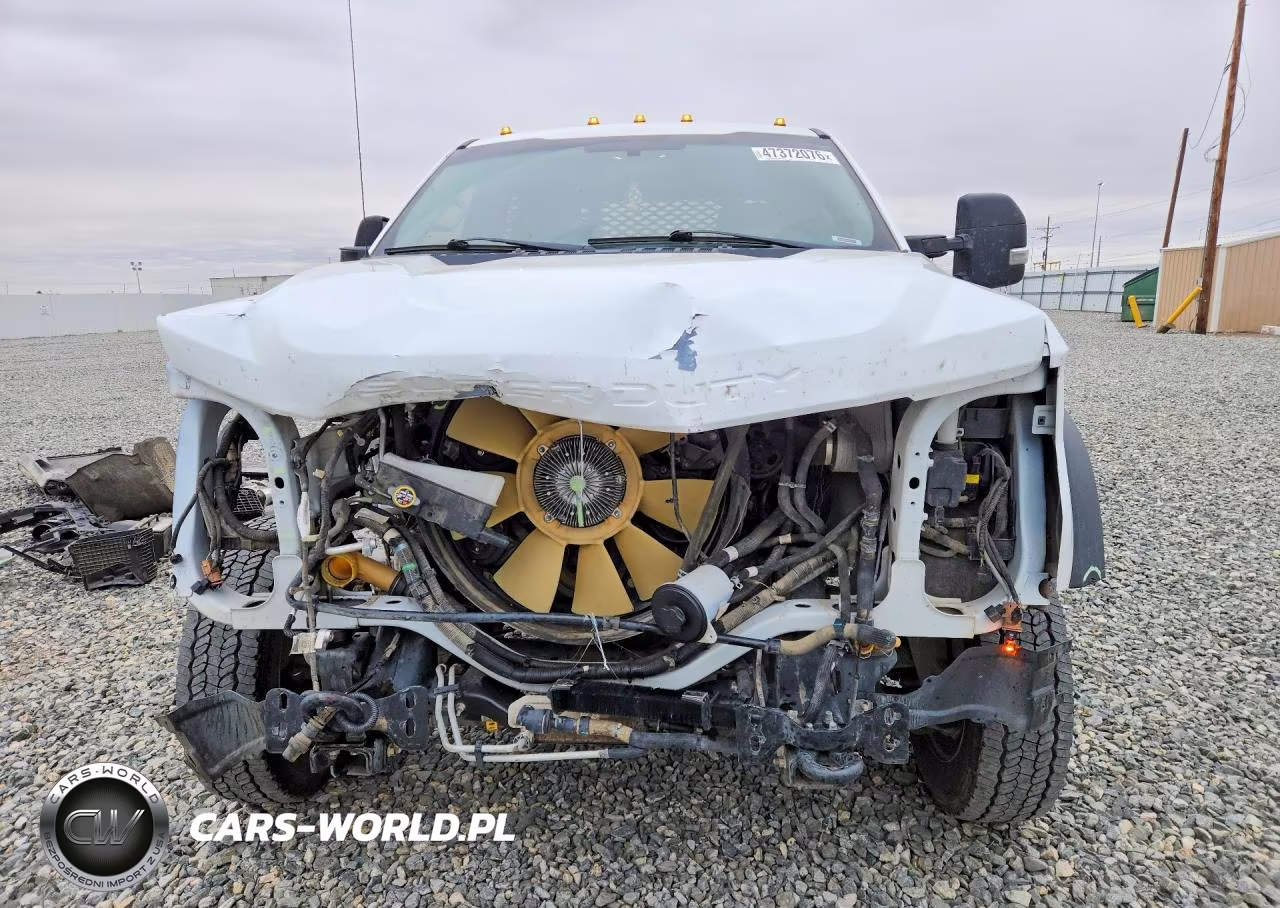 2018 Ford F450 Super Duty Flatbed Truck VIN:1FD0W4HTXJED05591 - 5