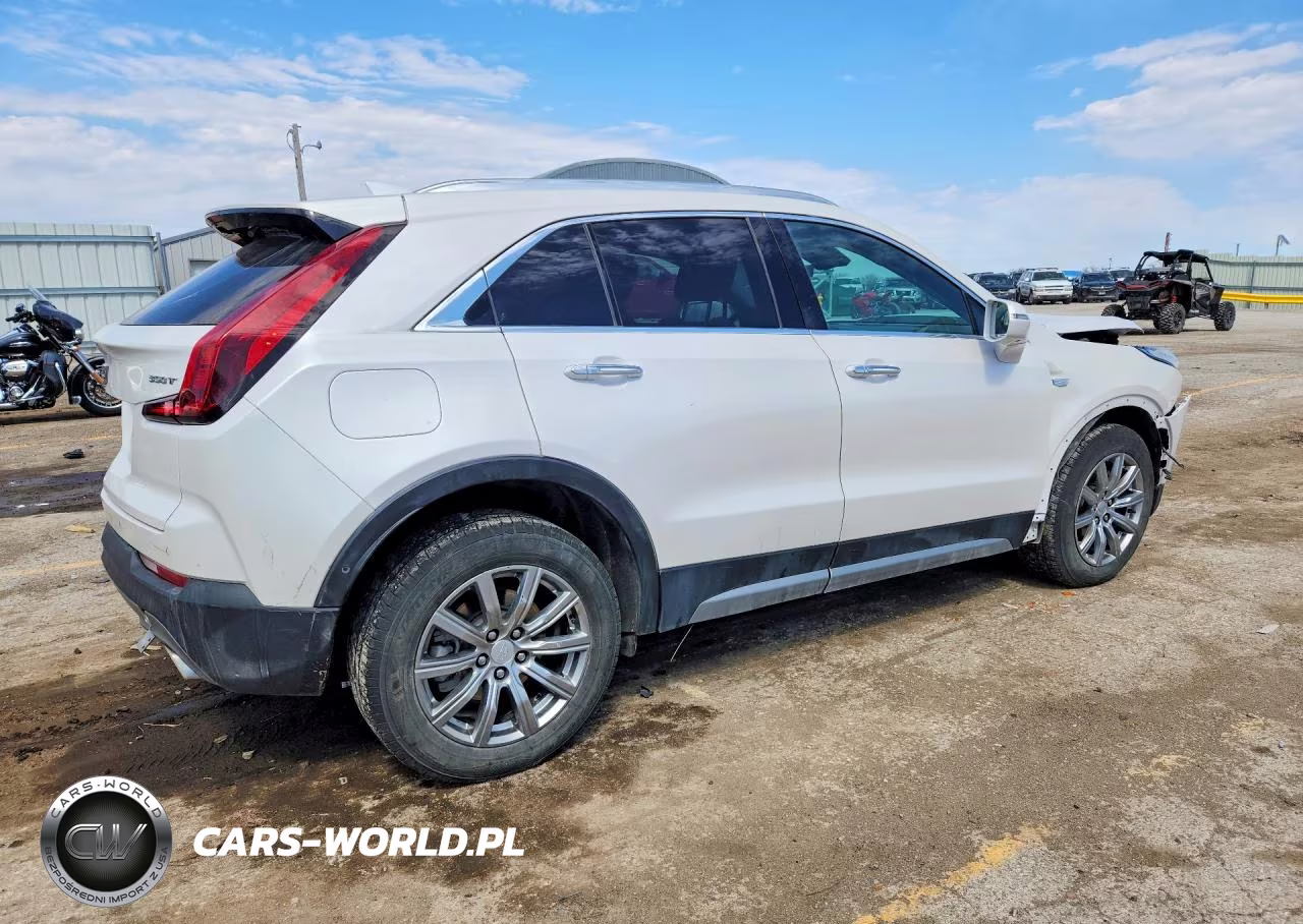 2020 Cadillac Xt4 Premium Luxury VIN:1GYFZDR43LF145221 - 3