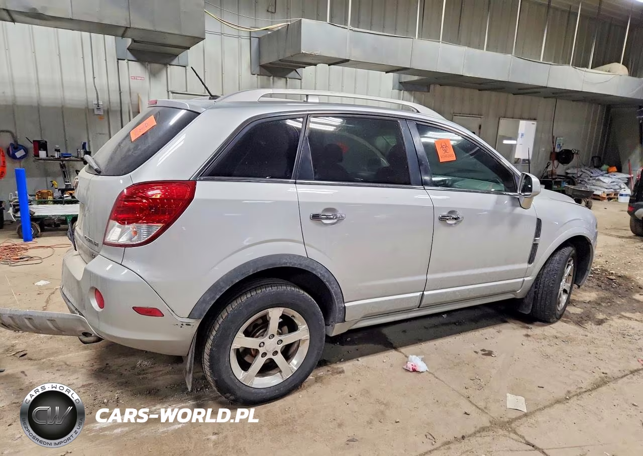 2012 Chevrolet Captiva Sport VIN:3GNAL3E53CS589602 - 3