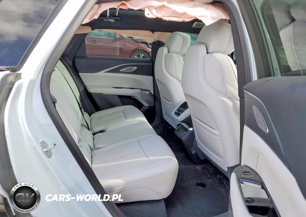 2026 Cadillac Lyriq Premium Sport VIN:1GYKPWRL5TZ304231 - 11