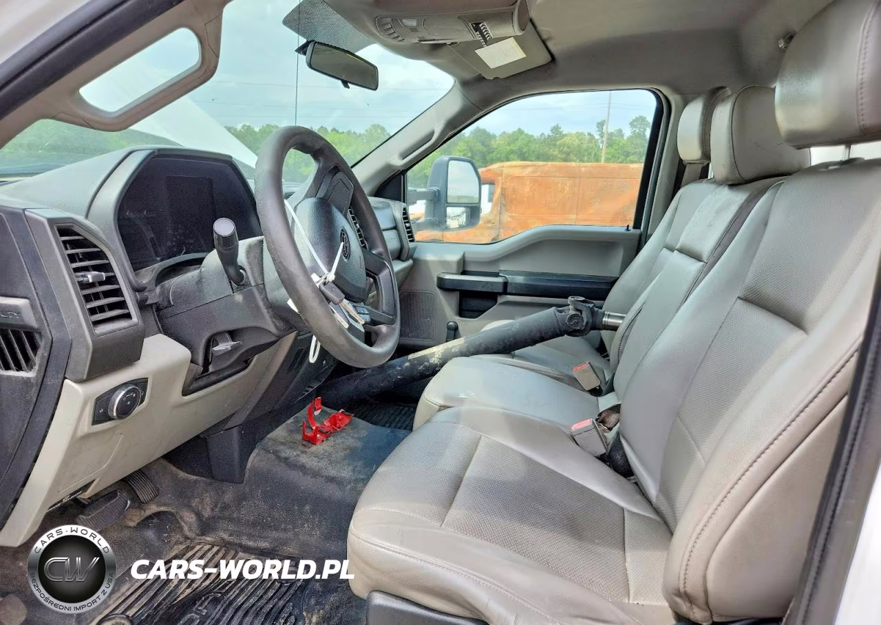2018 Ford F550 Super Duty VIN:1FDUF5GT9JDA00453 - 7