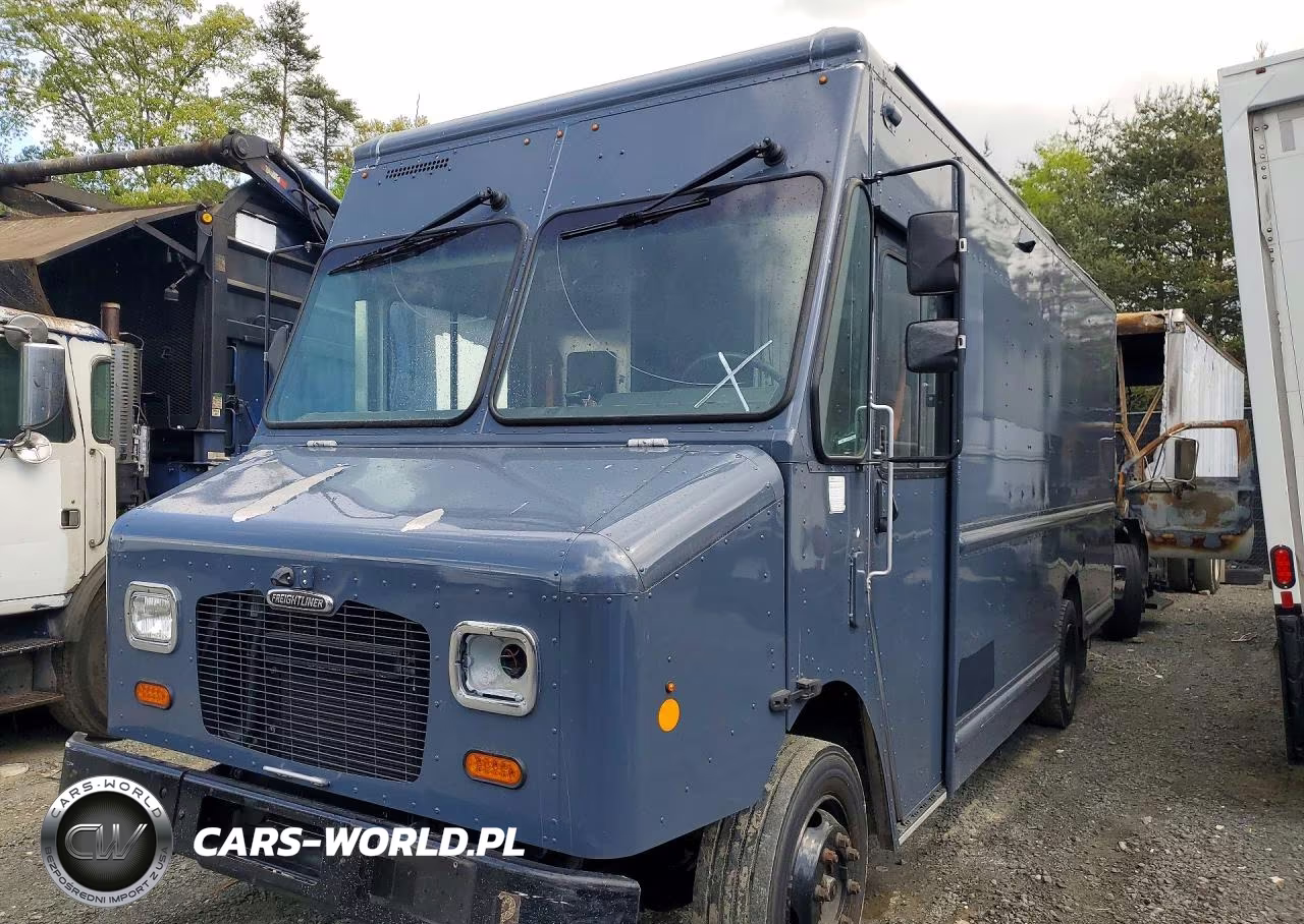 2020 Freightliner Chassis M Line Walk-In Van