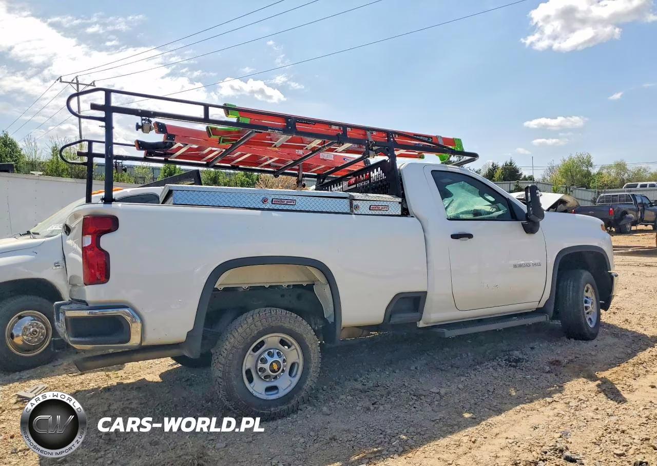 2022 Chevrolet Silverado C2500 Heavy Duty VIN:1GC0WLE73NF203555 - 3