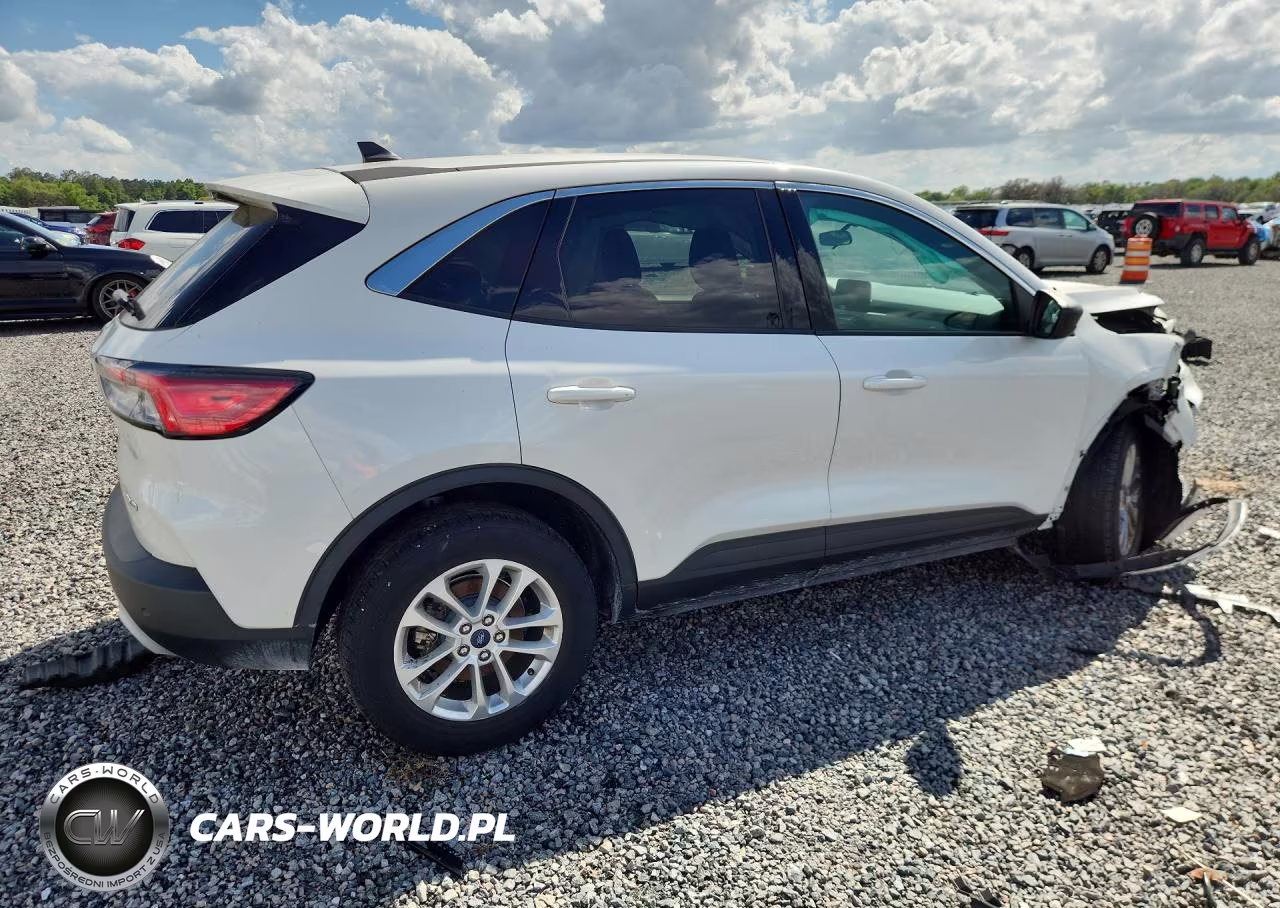 2022 Ford Escape Se VIN:1FMCU9G60NUA60498 - 3