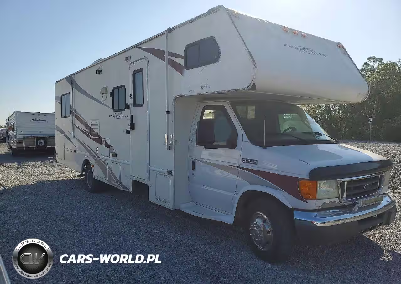 2006 Ford Econoline E450 Super Duty Cutaway Van