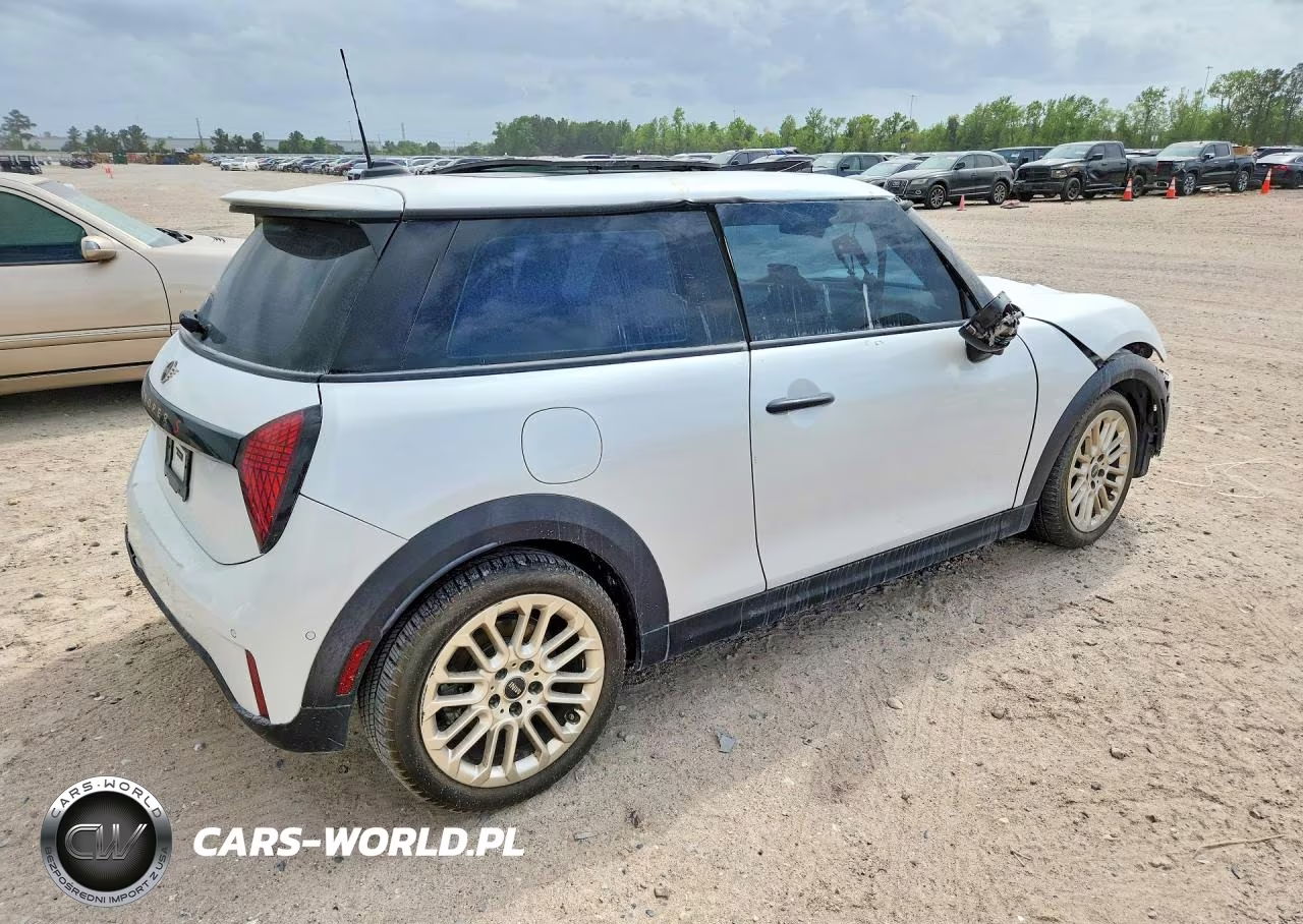 2025 Mini Cooper S VIN:WMW23GD06S2W28331 - 3