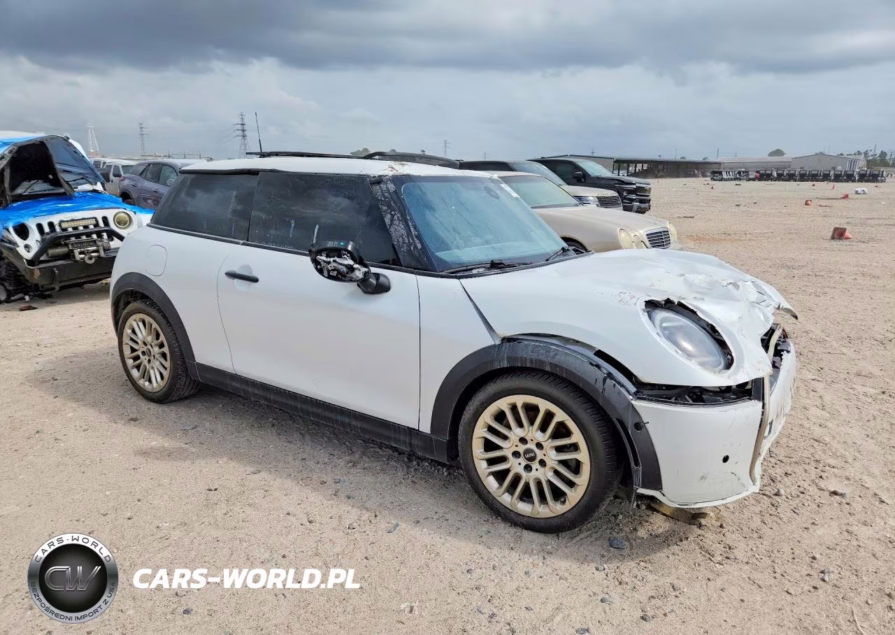 2025 Mini Cooper S VIN:WMW23GD06S2W28331 - 4