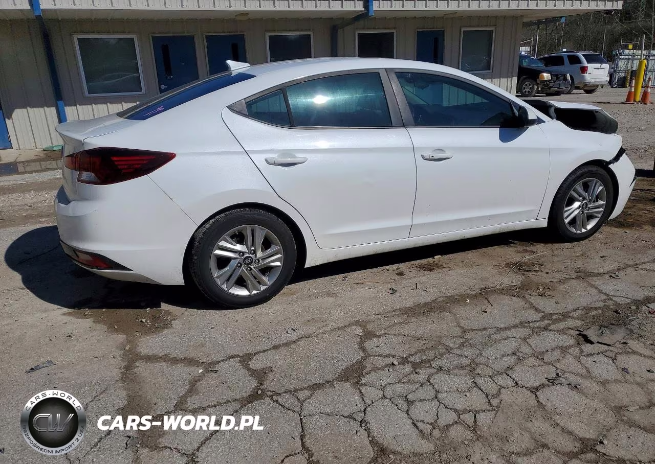 2020 Hyundai Elantra Value Edition VIN:5NPD84LFXLH596842 - 3