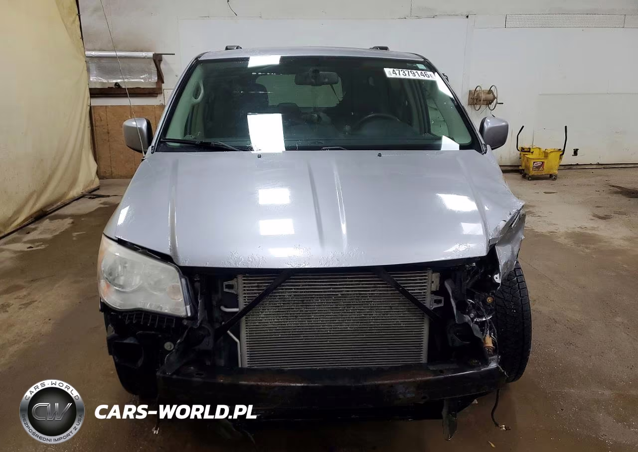 2014 Chrysler Town & Country Touring VIN:2C4RC1BG6ER304557 - 5