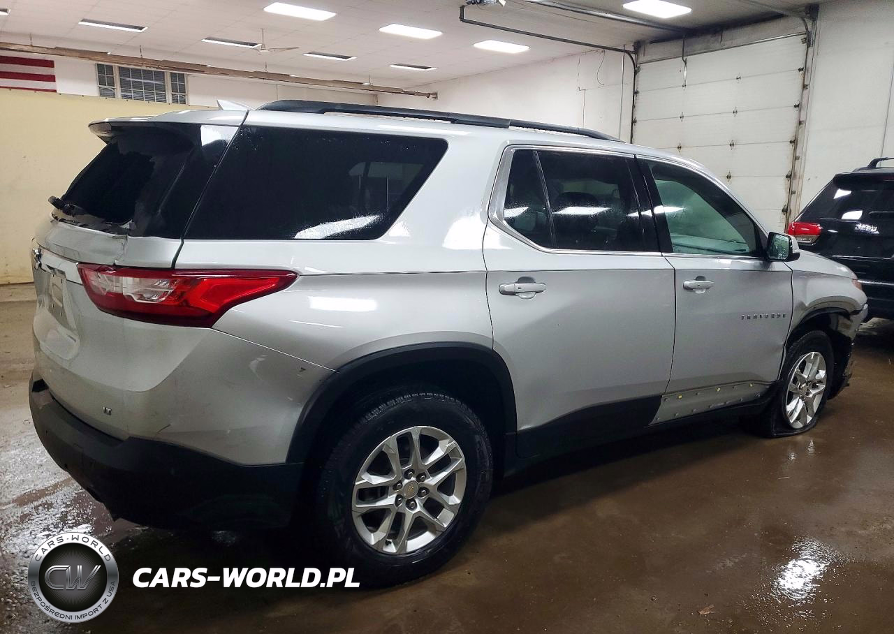 2020 Chevrolet Traverse Lt VIN:1GNERGKW6LJ175204 - 3