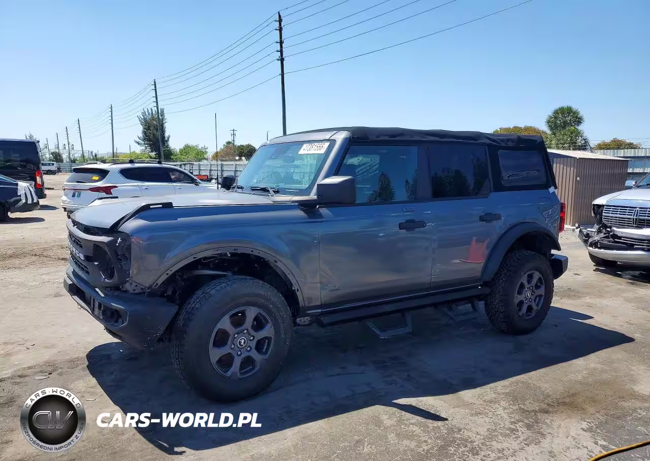 2022 Ford Bronco Base